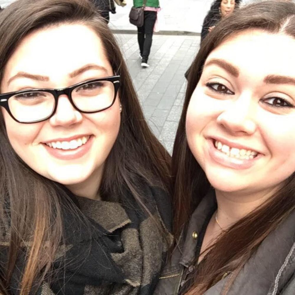 Meet your Posher, Danielle